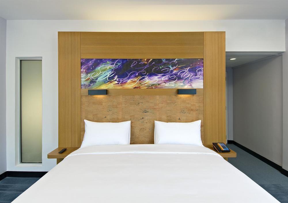 Hotel Aloft Bengaluru Whitefield Exterior foto