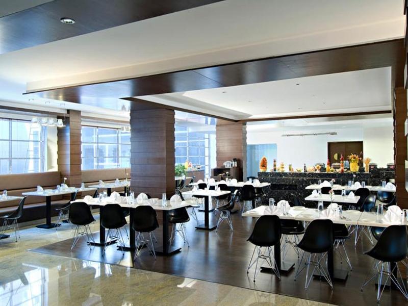 Hotel Aloft Bengaluru Whitefield Exterior foto
