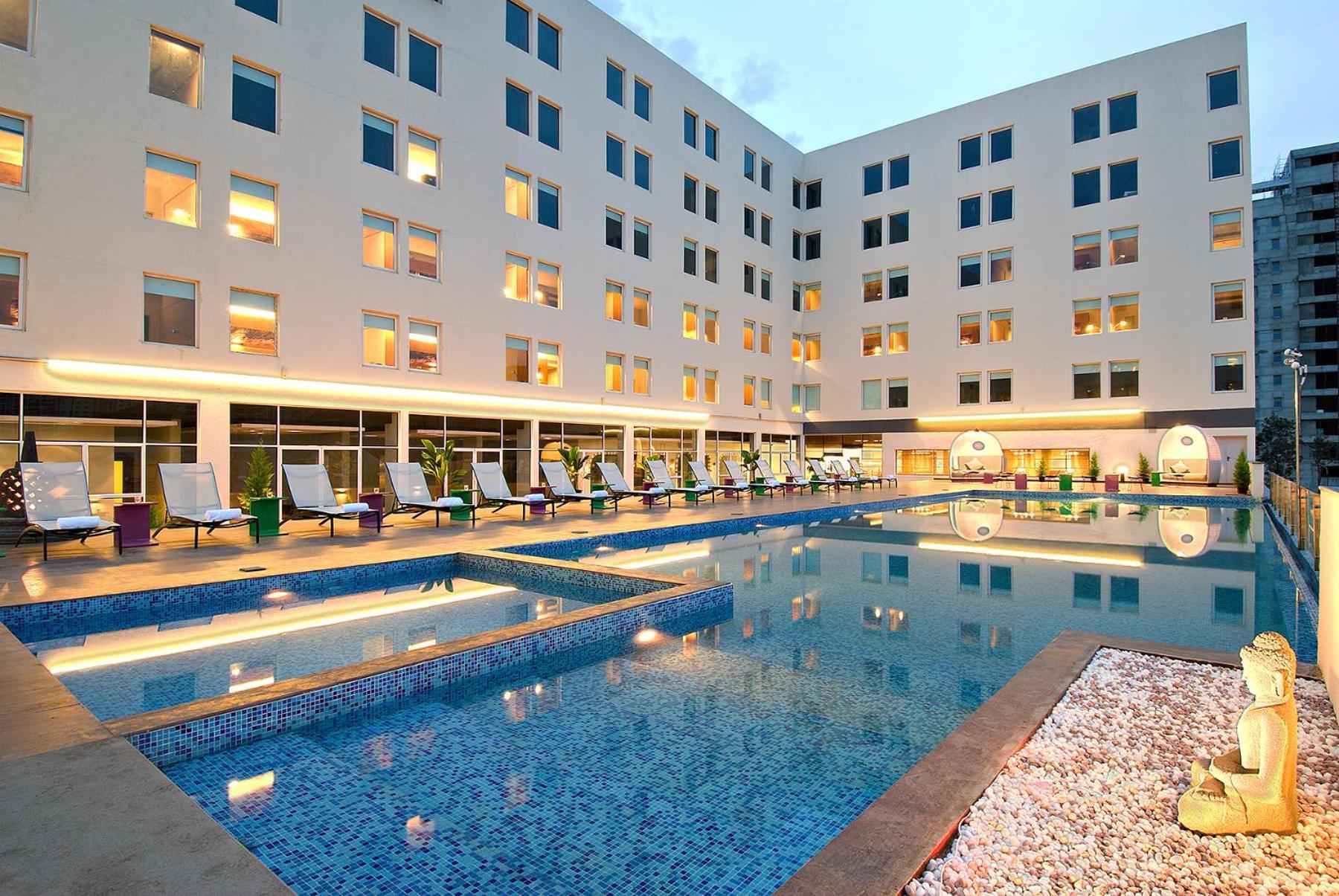Hotel Aloft Bengaluru Whitefield Exterior foto
