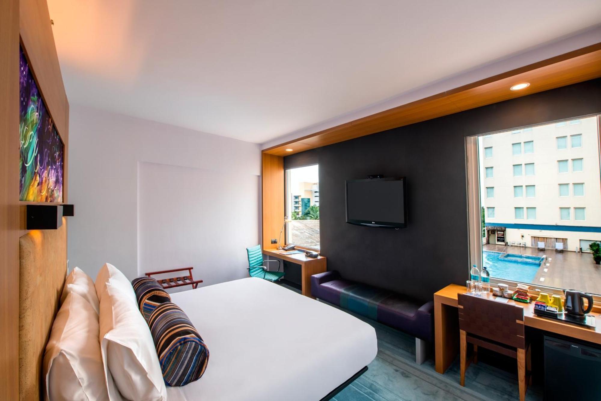 Hotel Aloft Bengaluru Whitefield Exterior foto