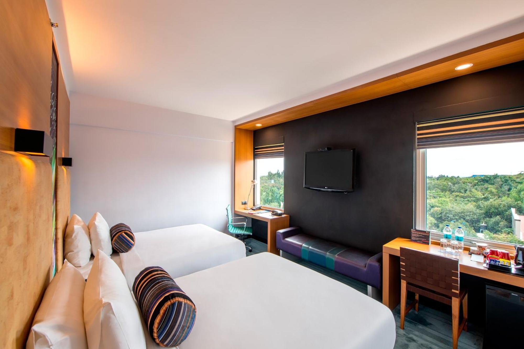 Hotel Aloft Bengaluru Whitefield Exterior foto
