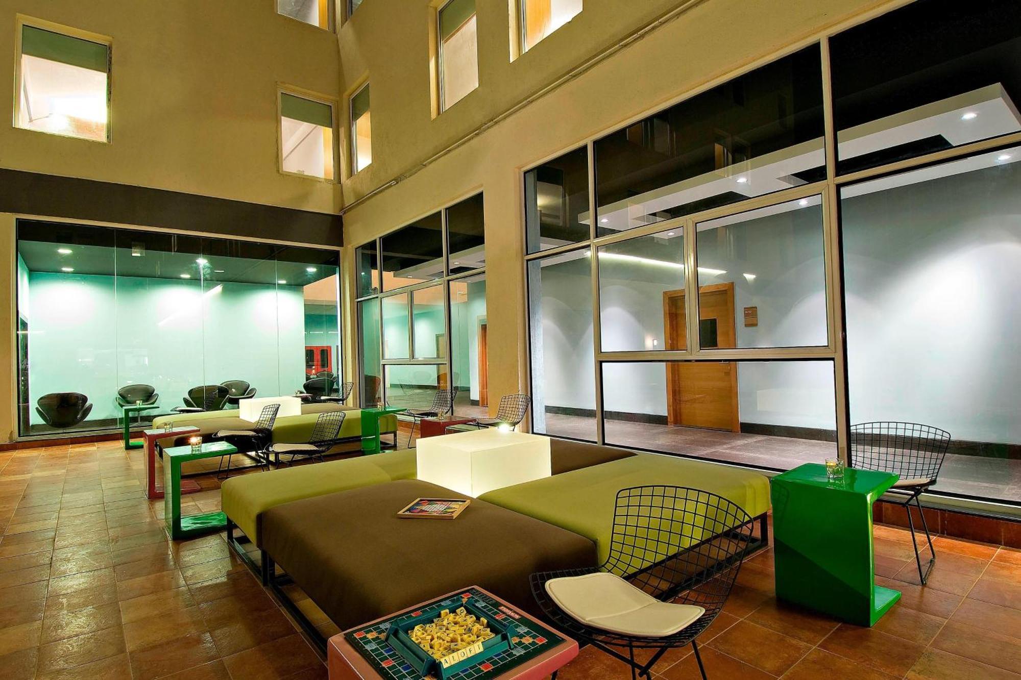 Hotel Aloft Bengaluru Whitefield Exterior foto